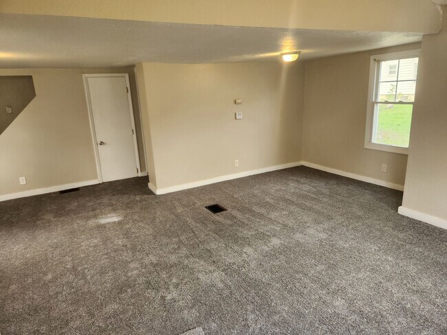 Foto del edificio - 2 Bedroom House in Rock Island
