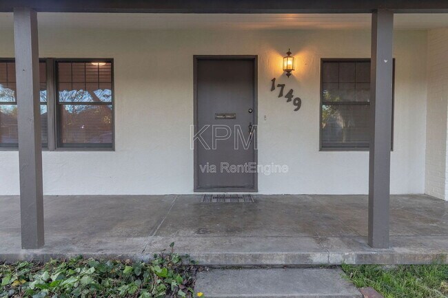 Foto del edificio - 1749 Christina Ave