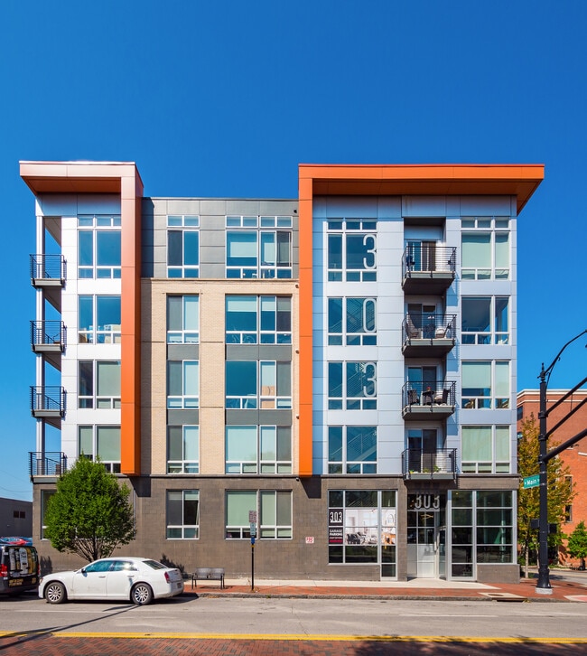 Building Photo - 303 Front St