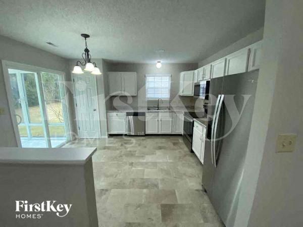 Foto del edificio - 430 E Pine Ridge Dr