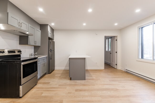 Building Photo - 4610 Linton