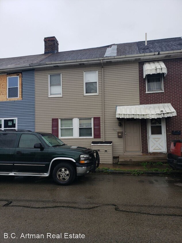 3 br, 1.5 bath House 515 S 2nd Ave House for Rent in Elizabeth, PA