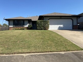 Building Photo - 2320 S W Wolf Run Dr