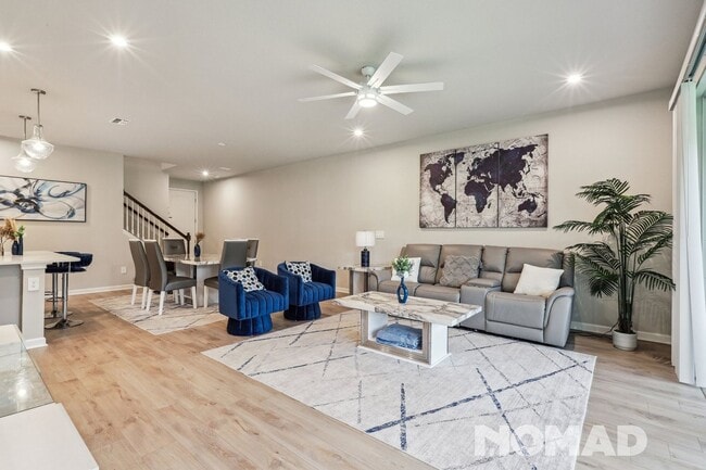 Building Photo - Upscale 3BR Townhome in Wesley Chapel (Nea...