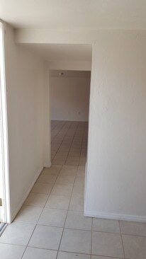 hall - 920 S 6th St