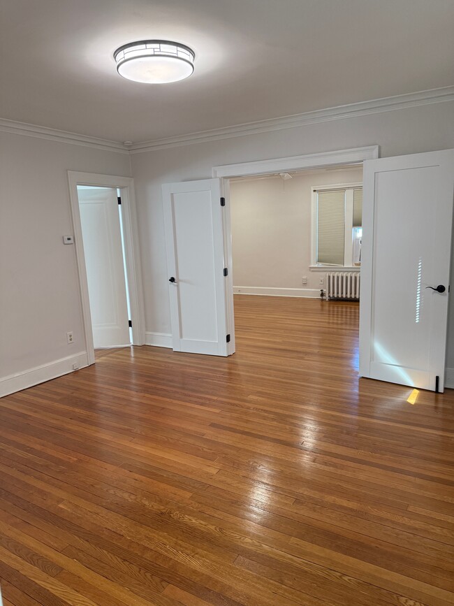 Building Photo - 85 Dover Rd