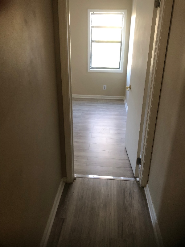 Building Photo - 502 Oak Cir Dr