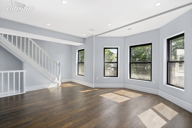 Building Photo - 247 Arlington Ave