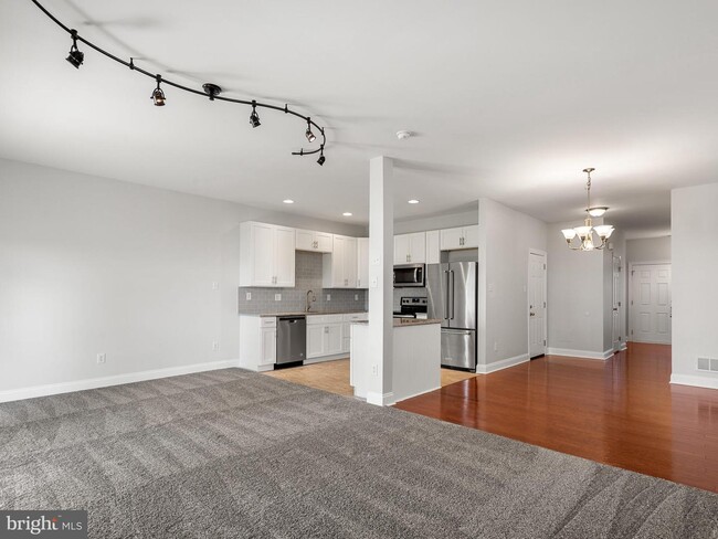 Foto del edificio - 126 Red Oak Ct