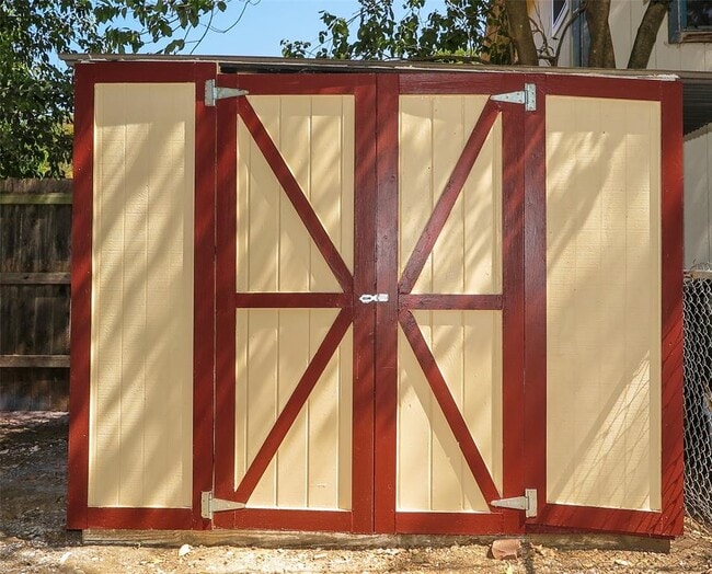 Building Photo - 1312 Pine St