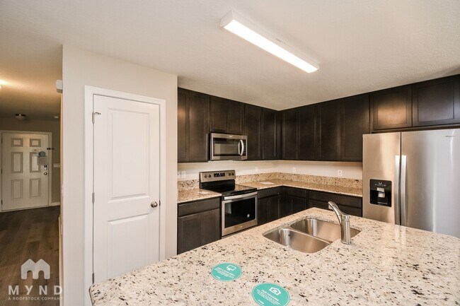 Foto del edificio - 12372 Cherry Bluff Dr