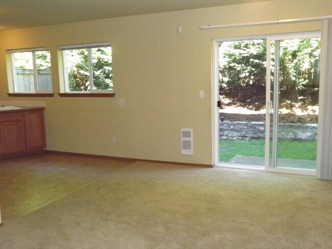 Foto del edificio - Spectacular 3 Bedroom Condo in "Alicia Mea...
