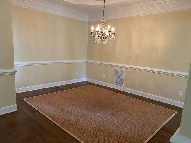 Building Photo - Beautiful Views - Wakefield Townhouse