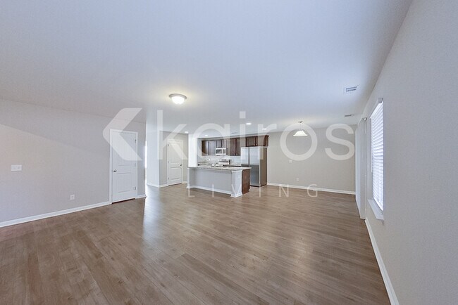 Building Photo - 102 Ebenezer Blf Wy