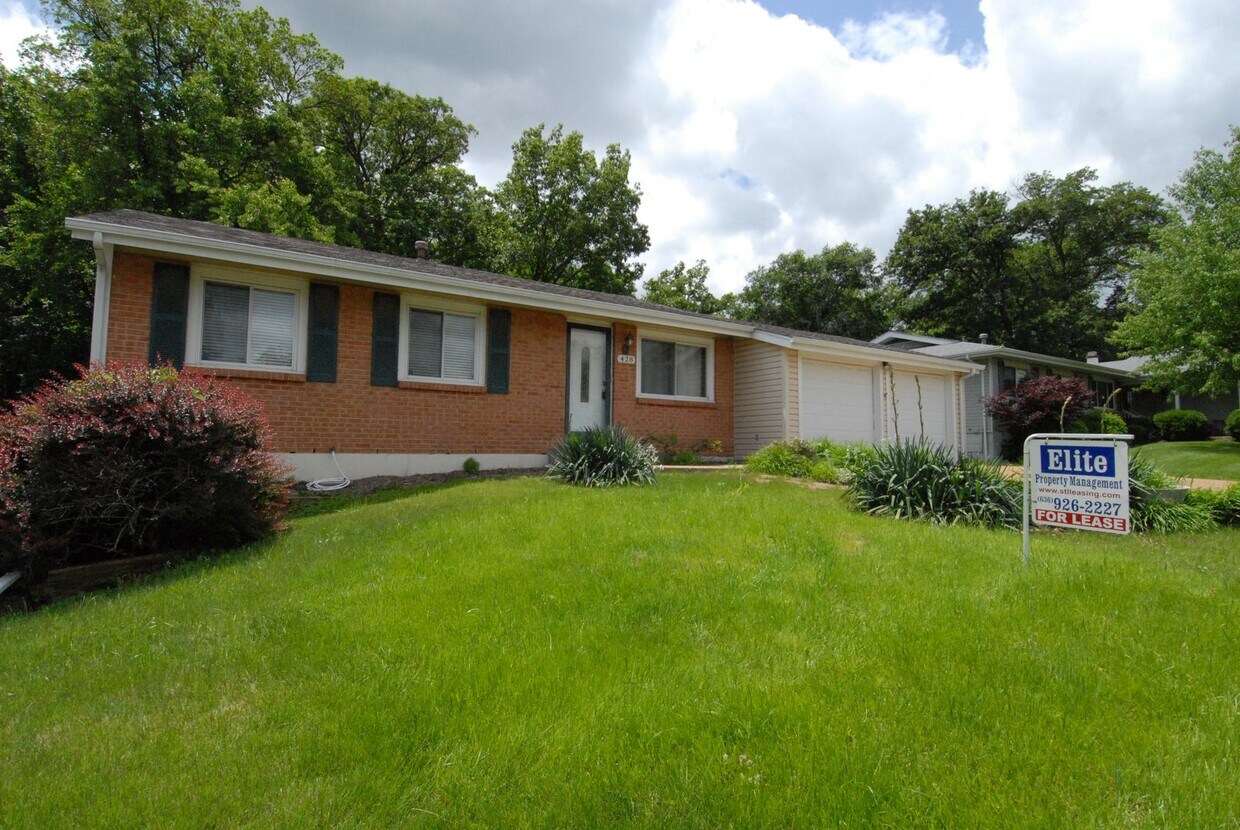 Primary Photo - Manchester MO Area