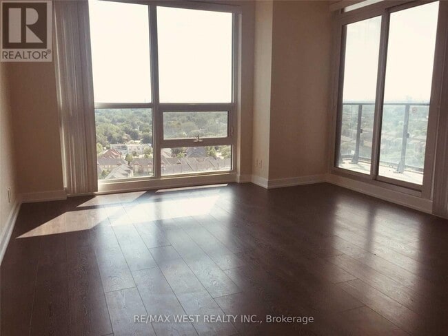 Building Photo - 2220 Lake Shore Blvd W