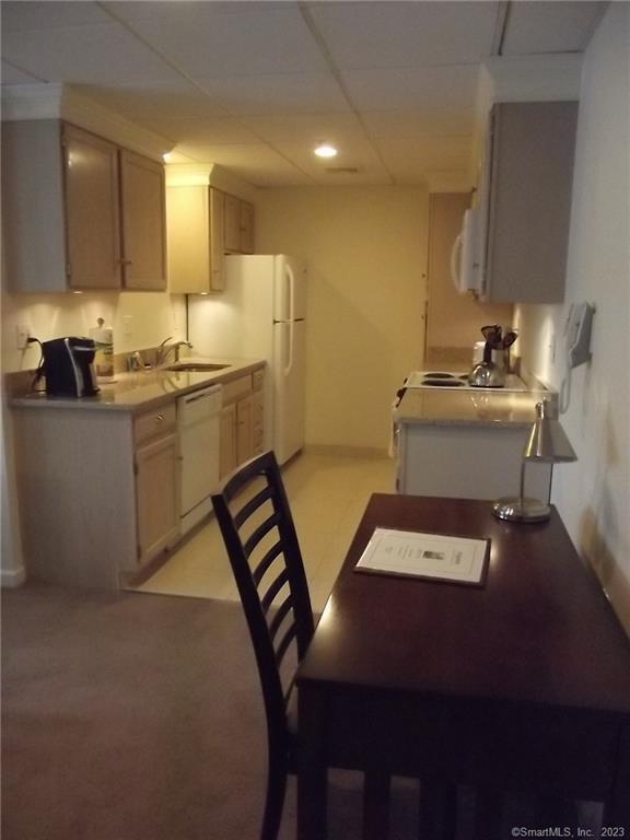 Foto del edificio - 100C Danbury Rd