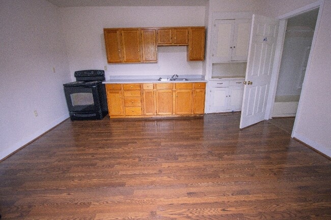 Building Photo - 510-512 Baltimore St