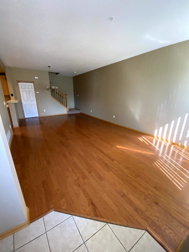 Main level living - 12210 Urbank Street Northeast