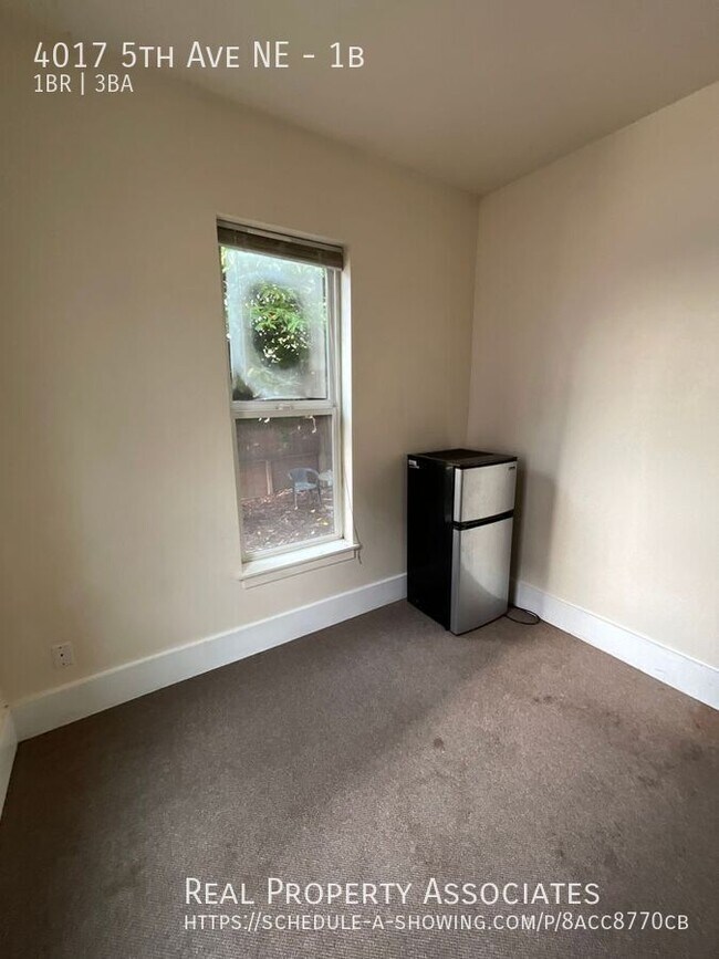 Foto del edificio - 4017 5th Ave NE