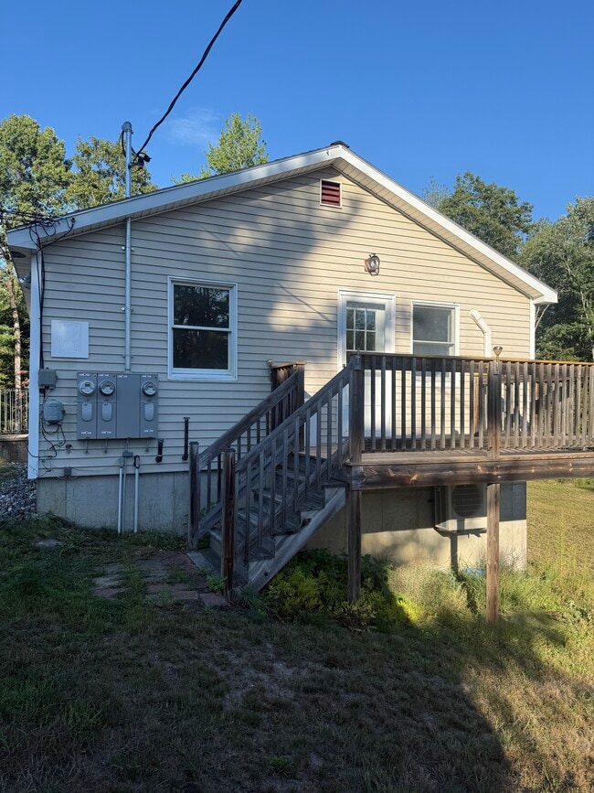 Building Photo - 550 Bonny Eagle Rd