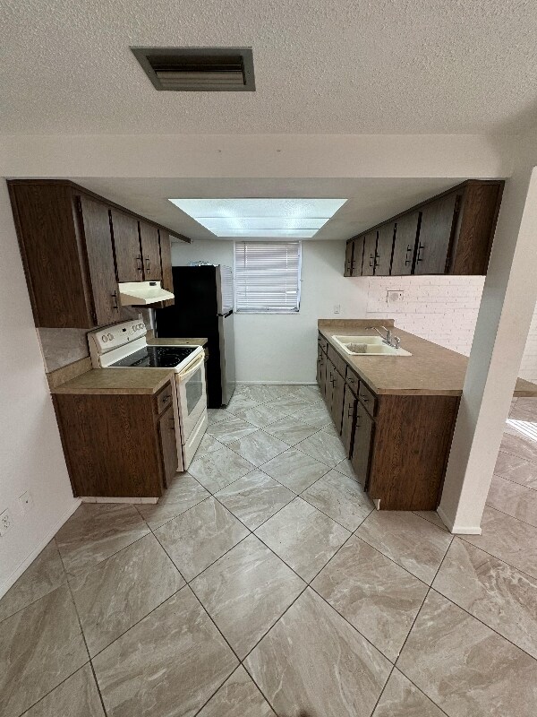 Foto del edificio - 6734 Amarillo St