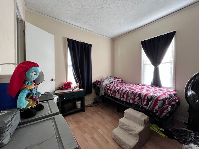 Foto del edificio - 3007 Mahaska Ave