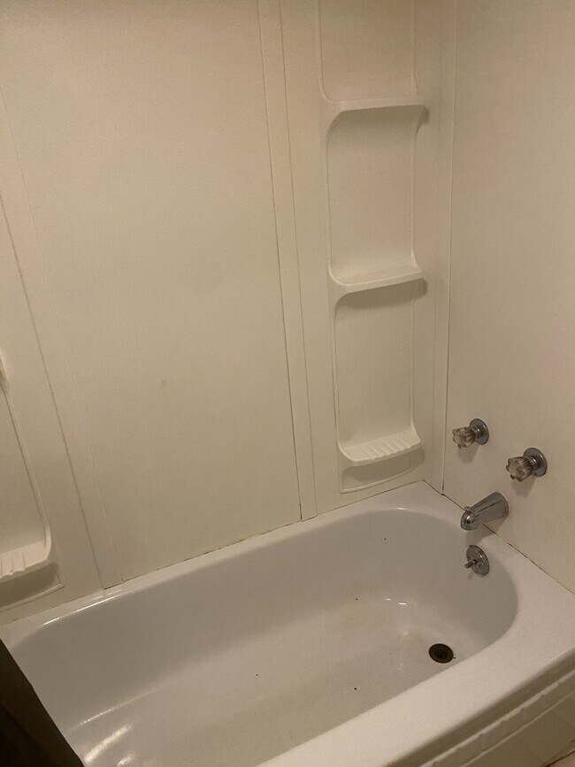 Building Photo - 502 Green Street