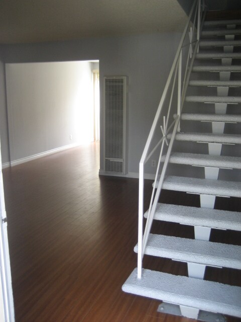 Foto del edificio - 14204 Burbank Blvd
