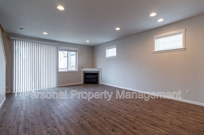 Foto del edificio - 5716 NE 58th Way