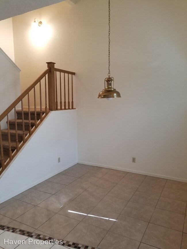Building Photo - 126 Pierpoint Cir