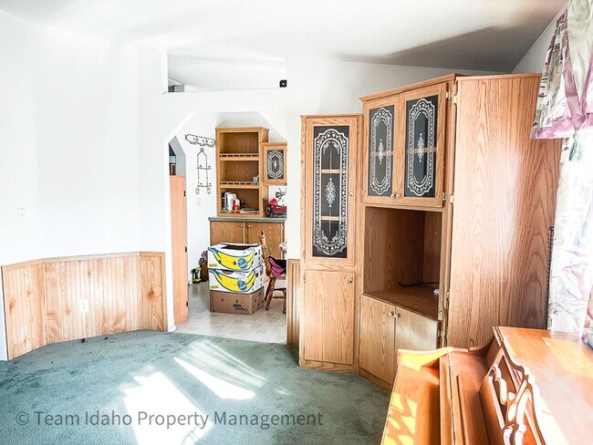 Foto del edificio - 2001 Manufactured Home on 160 Acre Farm ne...