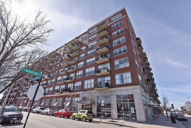 Primary Photo - 6 S Laflin St