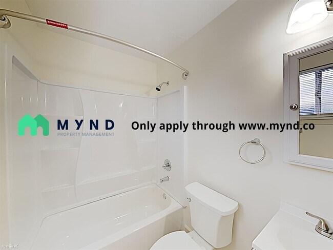 Foto del edificio - 1 br, 1 bath  - 2065 15th Ave Apt 7 Apt 7