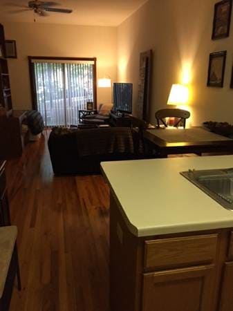 Large living area - 402 W Dayton St