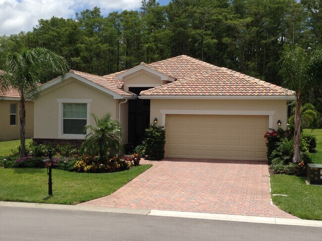 Casa unifamiliar de 4 dormitorios y 3 baños - 10510 Yorkstone Dr