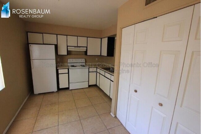 Foto del edificio - 452 E 9th Ave
