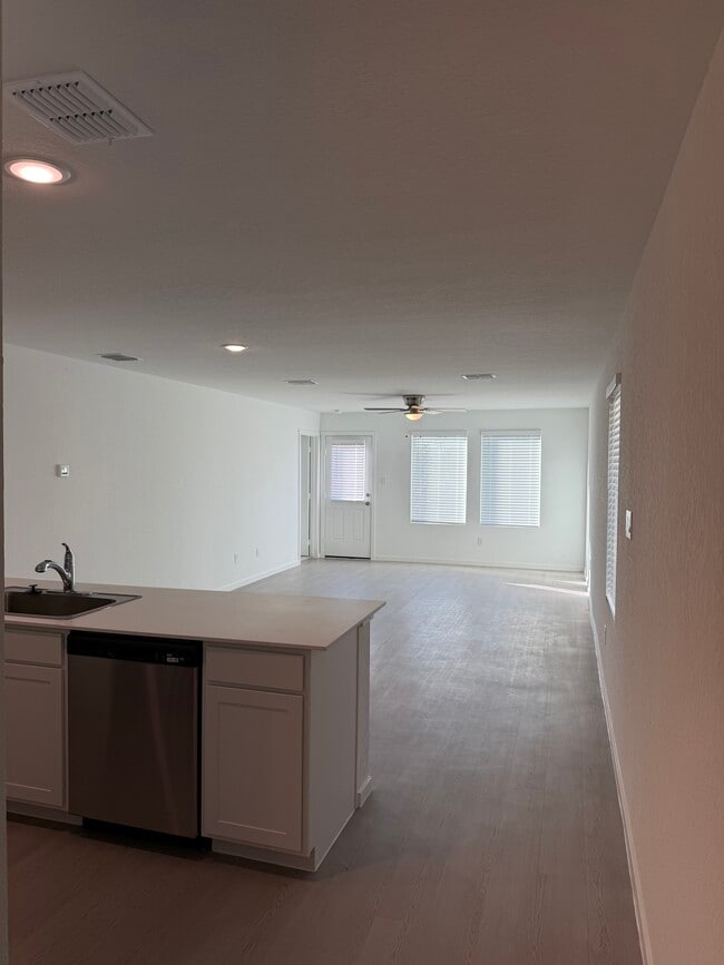 Foto del edificio - 563 River Run Wy