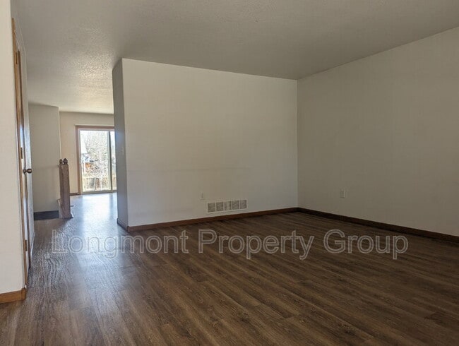 Foto del edificio - 388 Cardinal Ave