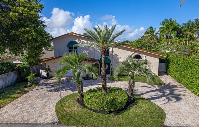 Photo - 2519 Barcelona Dr House