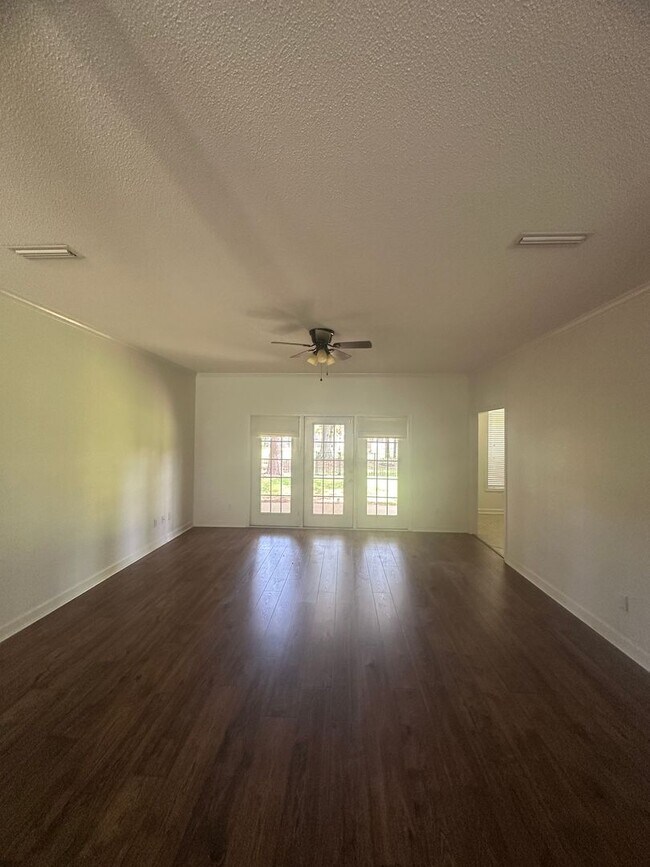 Foto del edificio - Tartan Pines Subdivision! Golf Course Comm...