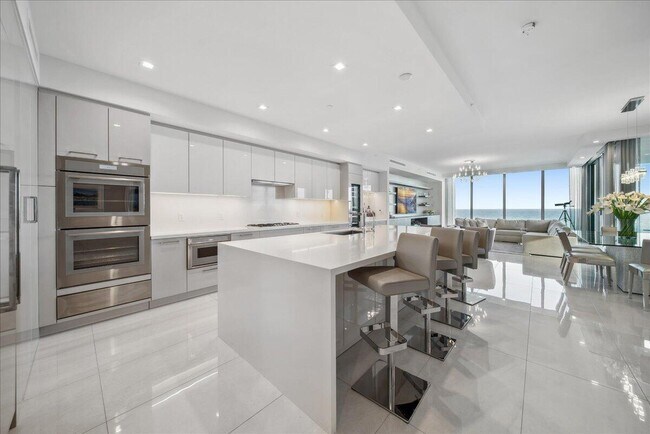 Foto del edificio - 5000 N Ocean Dr