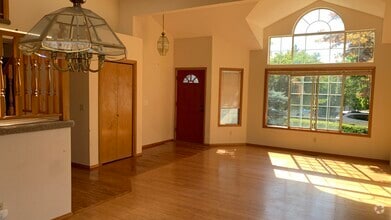 Building Photo - 4122 NW 178th Pl