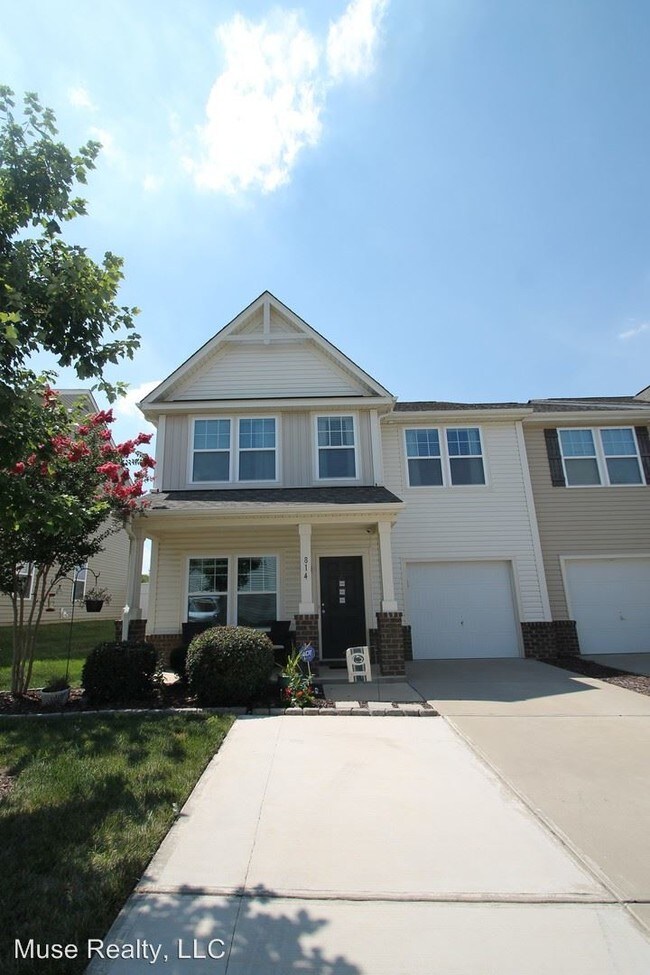 Foto del edificio - 3 br, 2.5 bath House - 814 Summerlake Drive