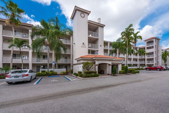 Foto del edificio - 6096 Huntwick Terrace