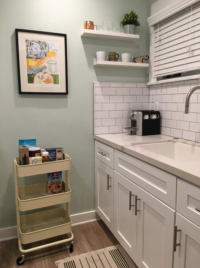 Kitchen (Staged) - 3713 1/2 Ruthelen St