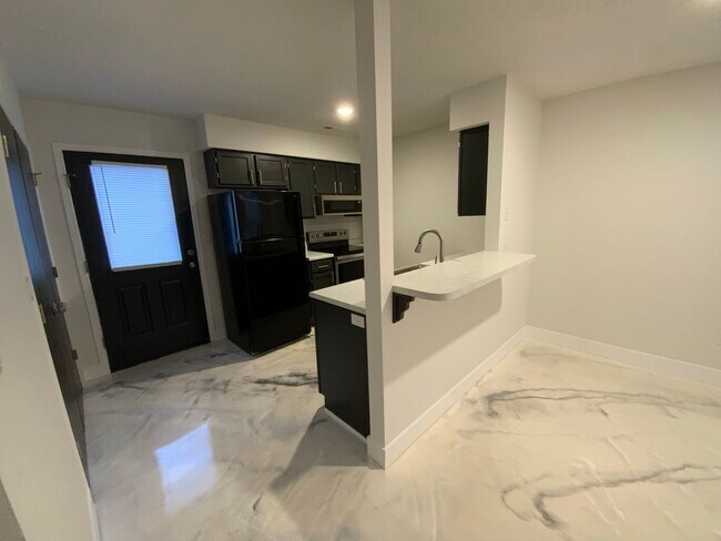 Foto del edificio - 3570-3572 Prescott Dr