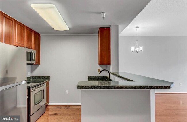 Foto del edificio - 11700 Old Georgetown Rd