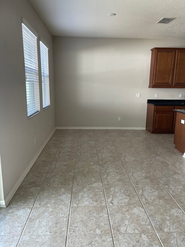 Building Photo - 2219 Valterra Vista Way