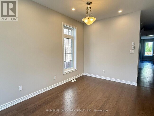 Building Photo - 52 Luzon Ave
